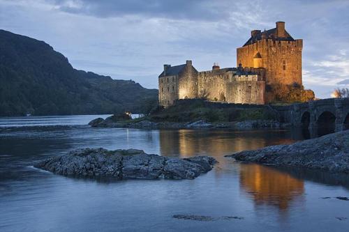 Eilean-Donan-Castle-Late-Evening Dave-Young