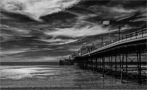 Worthing-Pier Nigel-Tay